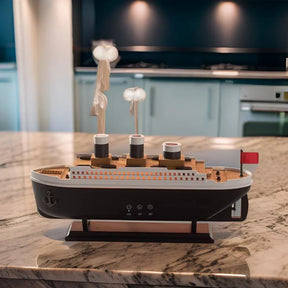 The legendary Titanic By Lunara