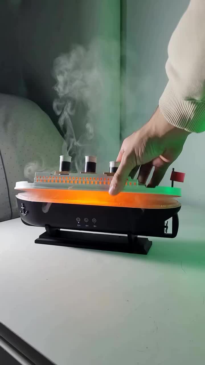 The legendary Titanic By Lunara